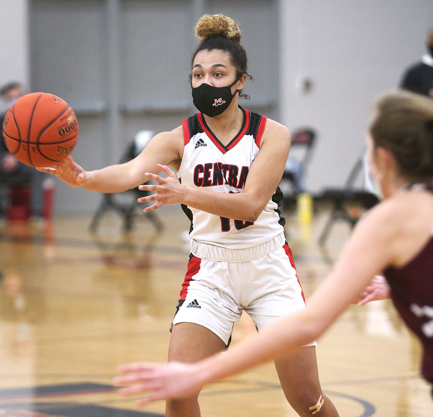 January 26: Holmen vs Central